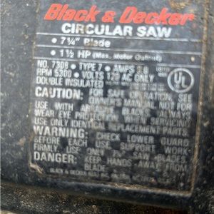 BLACK & DECKER #7308 TYPE-7  9AMP 1-1/2HP 7-1/4" CIRCULAR SAW Works Great